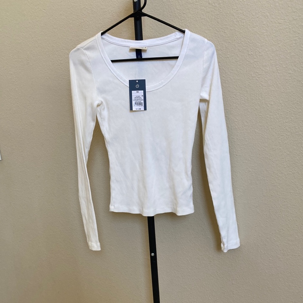 Universal Thread White Fitted Long Sleeve Blouse